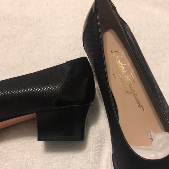 Salvatore FERRAGAMO black shoes - Picture 7 of 7